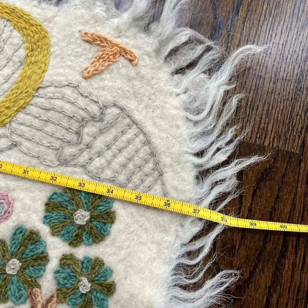 Vibrant Animal Embroidered Wool Wall Tapestry Smal Carpet Floor Fringe Edge RARE